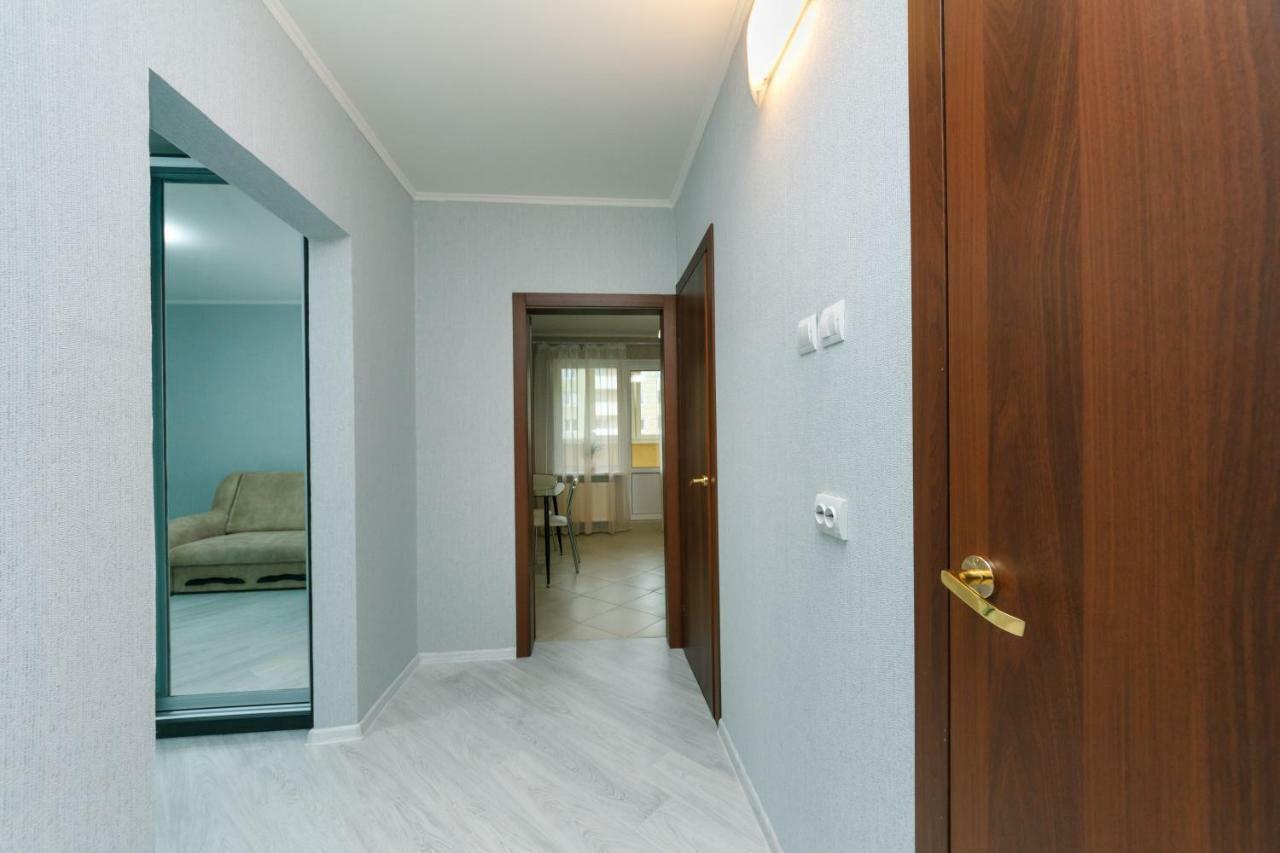 Видовая Квартира Yaroslavichi-2 Vyshhorod Ngoại thất bức ảnh